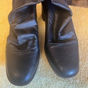 Upper leather is Real!! I luv these